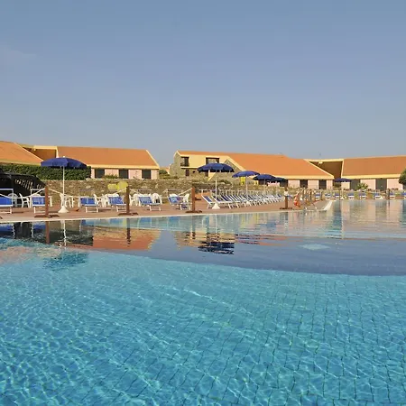 Resort Le Tonnare Family Club 4*