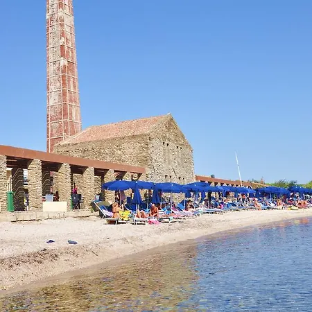 Le Tonnare Family Club