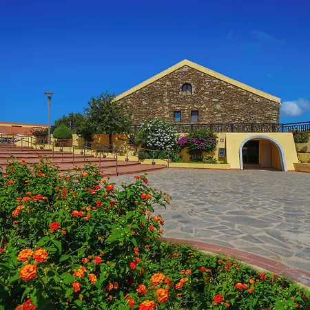 Le Tonnare Family Club Feriested 4*